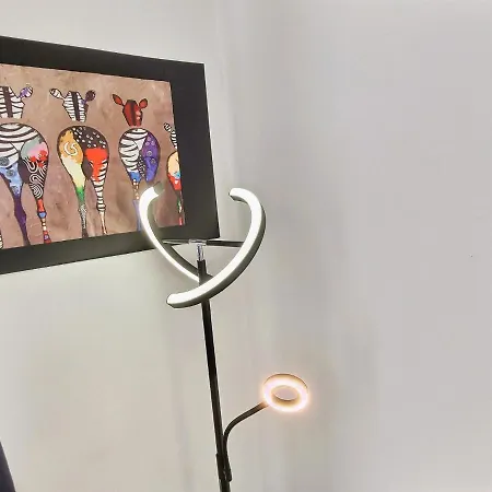 Bel Cosy Et Lumineux, Gare Sncf